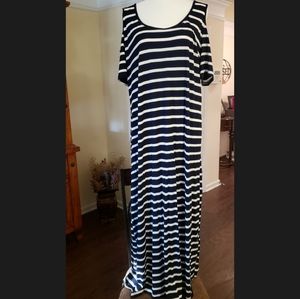 Cold Shoulder Maxi Dress